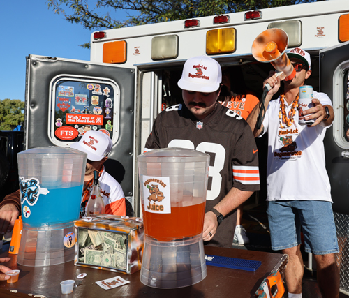 Cleveland Browns Tailgate in the Muni Lot